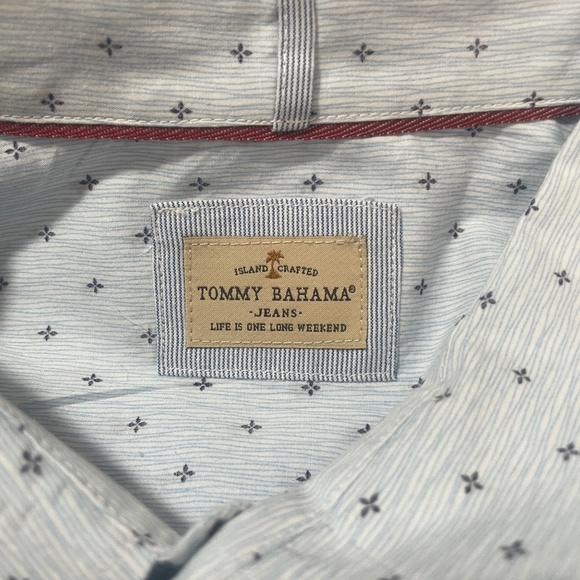 Tommy Bahama XXL 100% Cotton‎ Long Sleeve. Button Up Light BLue Print Flip Cuff - Picture 2 of 7